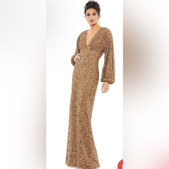 Mac Duggal style 10791 Bronze Long Sleeve Gown with V-Neck NWT - Picture 1 of 9